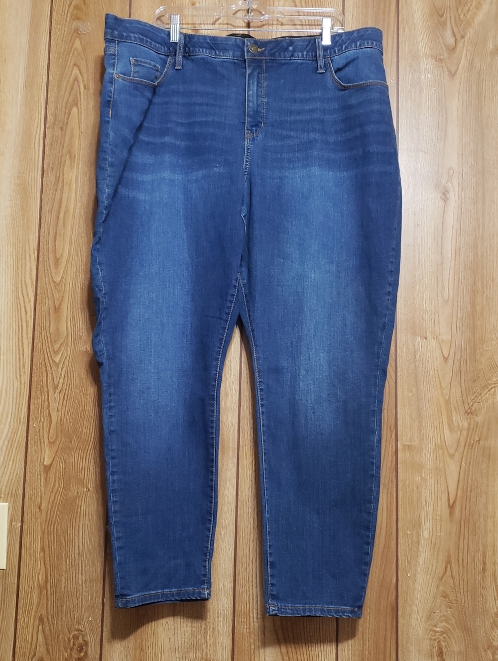 Plus Size Stretch Denim Jeans Women's 24W Blue Mid Rise Medium Wash 5 Pocket
